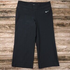 Nike Women's Size XS Dri-Fit Mid Rise Black Capri Active Pants Leggings #2193